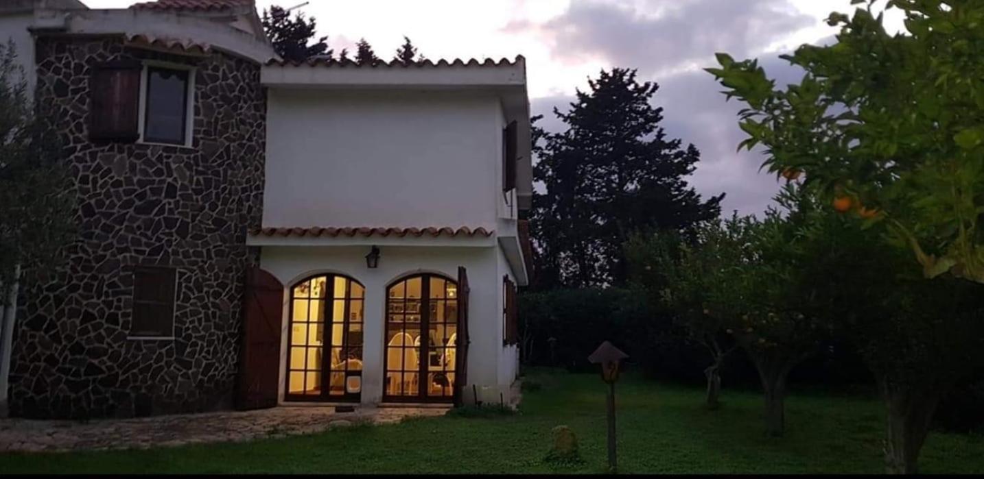 Il Giardino Di Frafa Apartman Quartu SantʼElena Kültér fotó